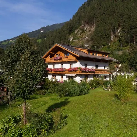 Gaestehaus Elisabeth Майрхофен